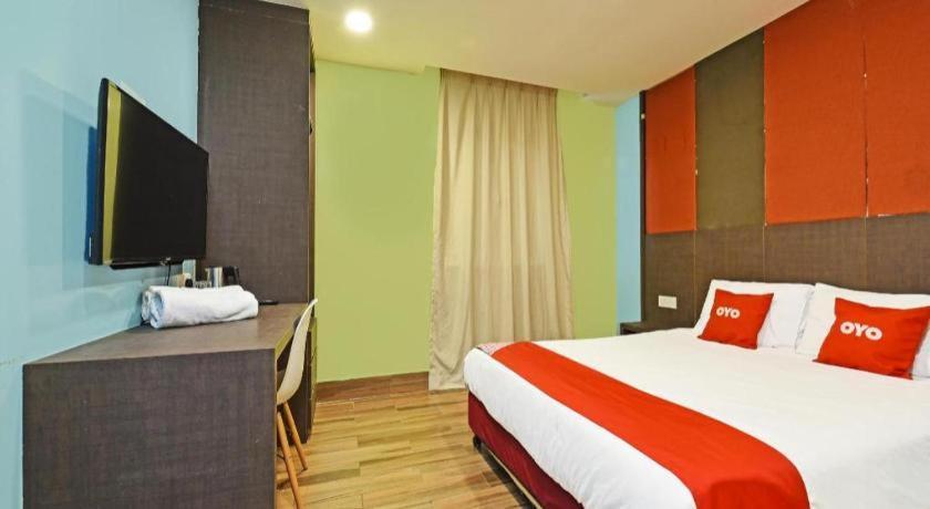 Capital O 90574 Hotel Glo Kuala Lumpur Exterior photo